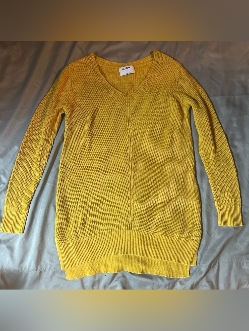 Old Navy Women's Mustard Yellow V-Neck Ribbed Sweater